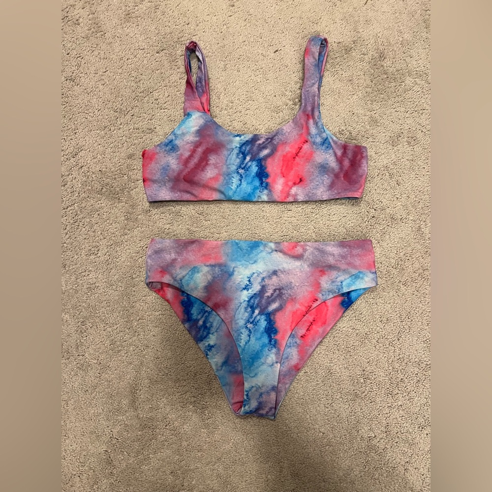 High-waisted bikini